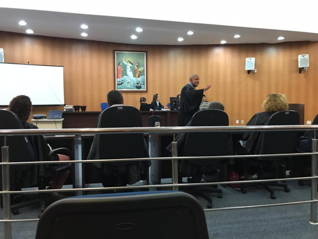 Tribunal do Júri - Ananideua / PATese da Defesa acolhida - ABSOLVIÇÃO.
